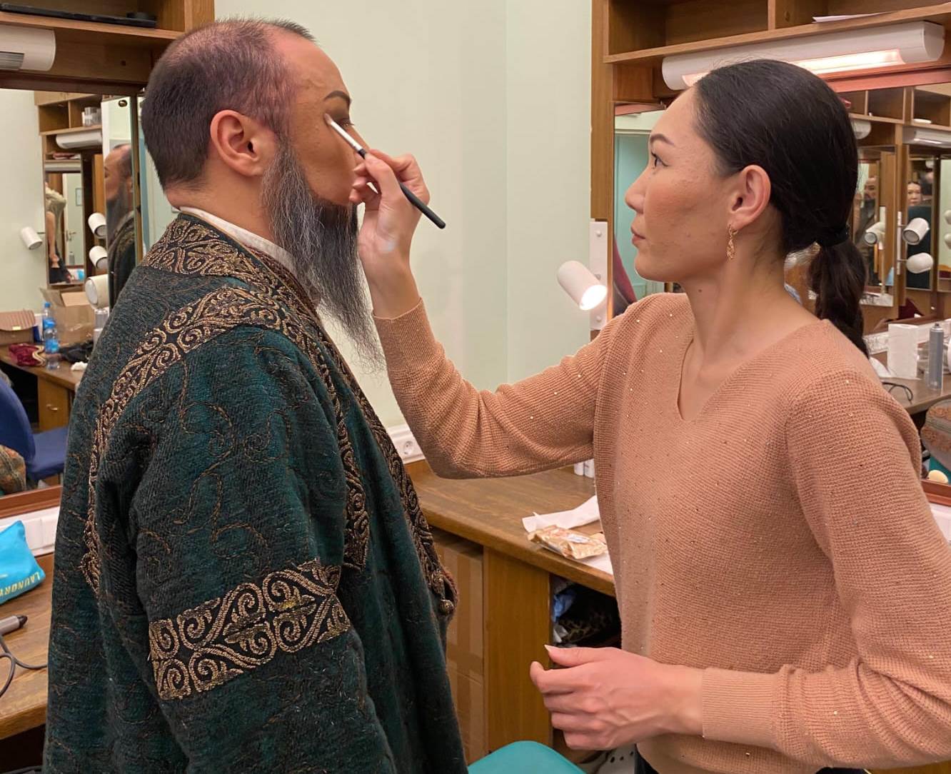 Мен көршімді жеке жыныстық қатынасқа көндірдім.