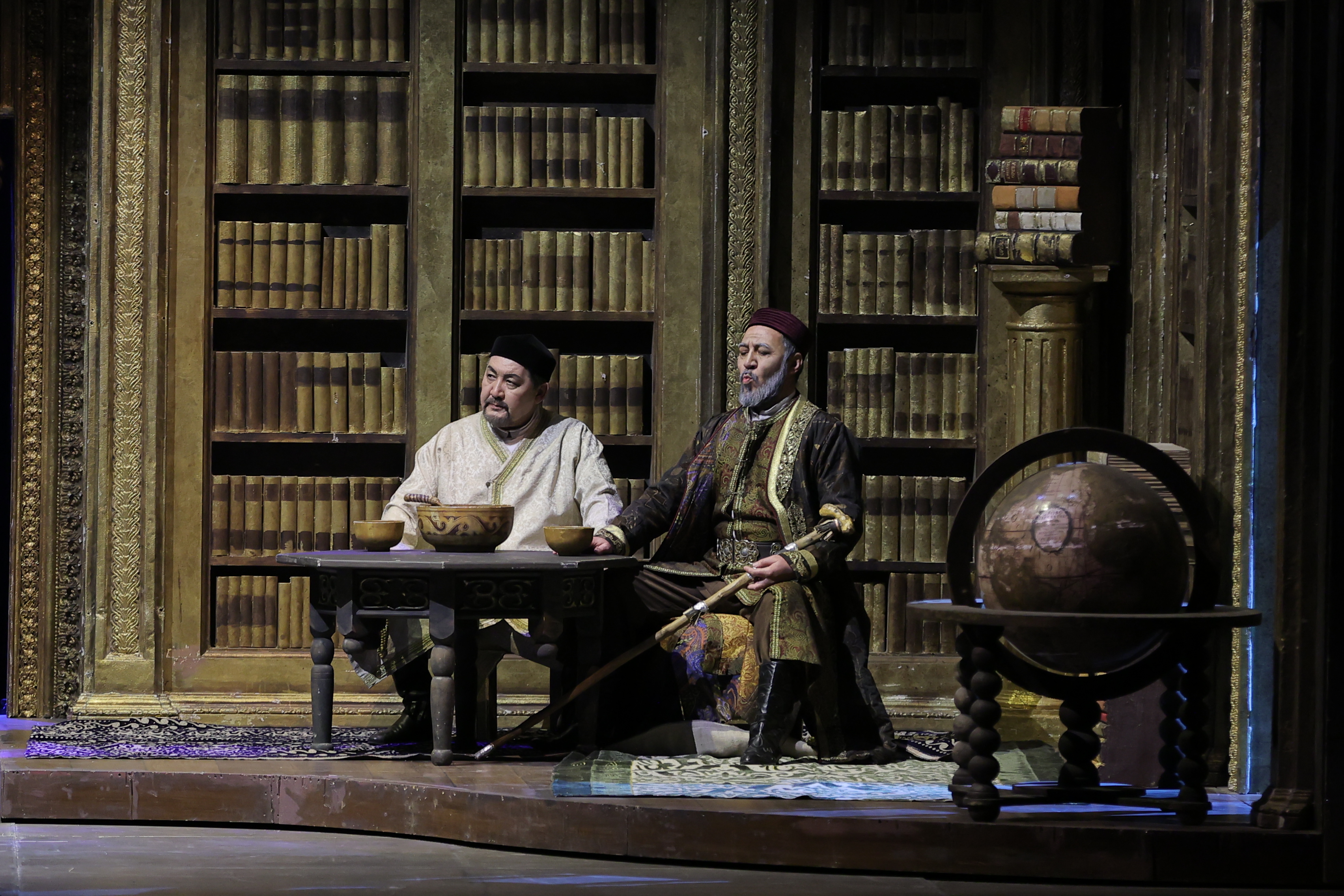 Большая жопы беретін анальный секс порно